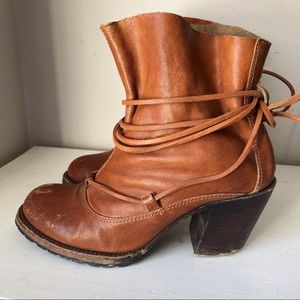 GUC Freebird by Steven Leather “Jumpn” Booties